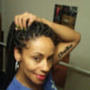 Meet your Posher, Monique